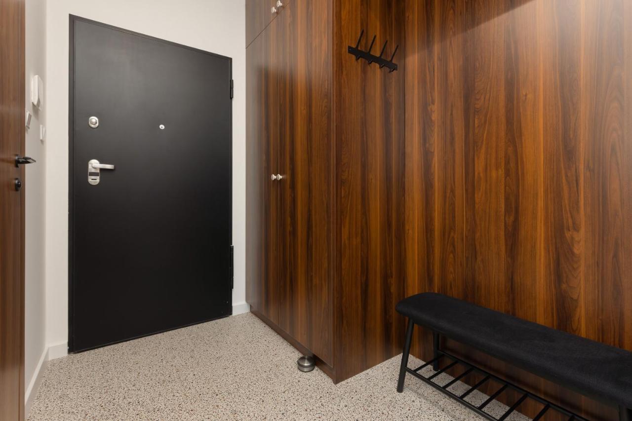 Trendy & Spacious 3-Room Apartament Warsaw Wilanow By Noclegi Renters المظهر الخارجي الصورة